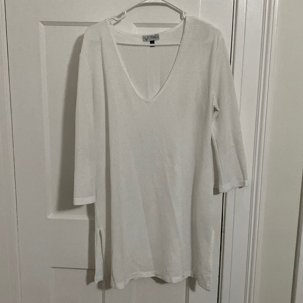 J Valdi white long sleeve tunic